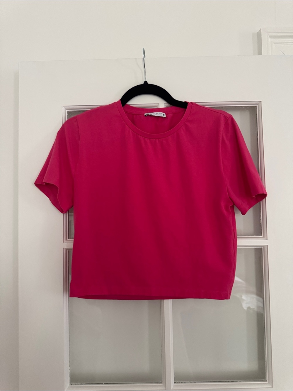 Zara Short Sleeve Crewneck Top in Vibrant Fuchsia
